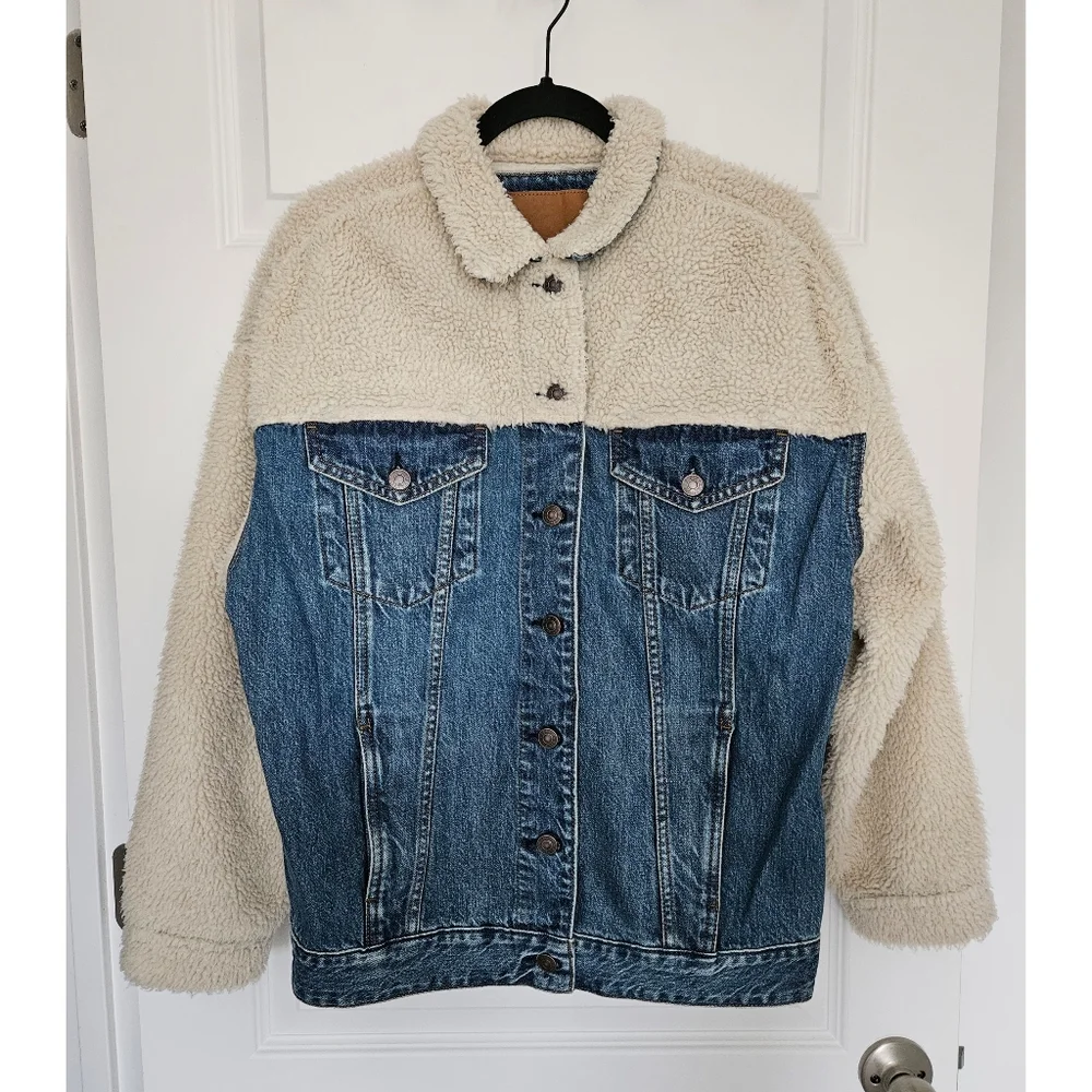 American Eagle S Cream Sherpa Denim Jacket - Picture 3 of 11